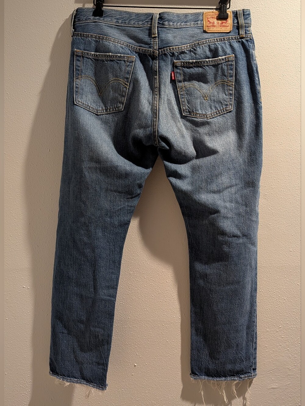 Levis Jean - Picture 2 of 3